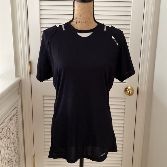 Sugoi Cycling Shirt. Large - Picture 5 of 11